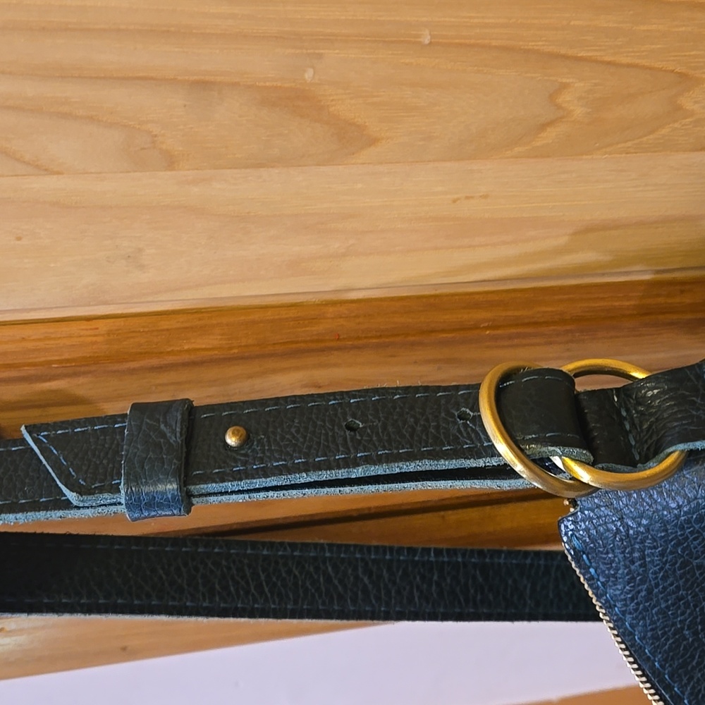 Portland Leather Lagoon  Shoulder Bag - Picture 6 of 8